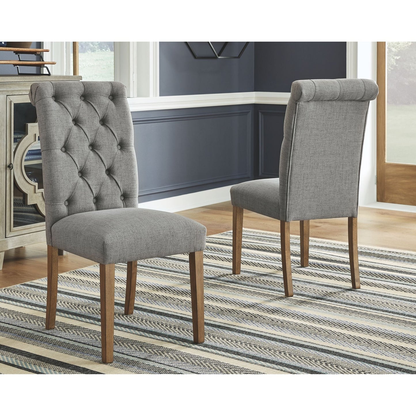 Harvina Upholstered Side Chair - Gray - (D324-01)