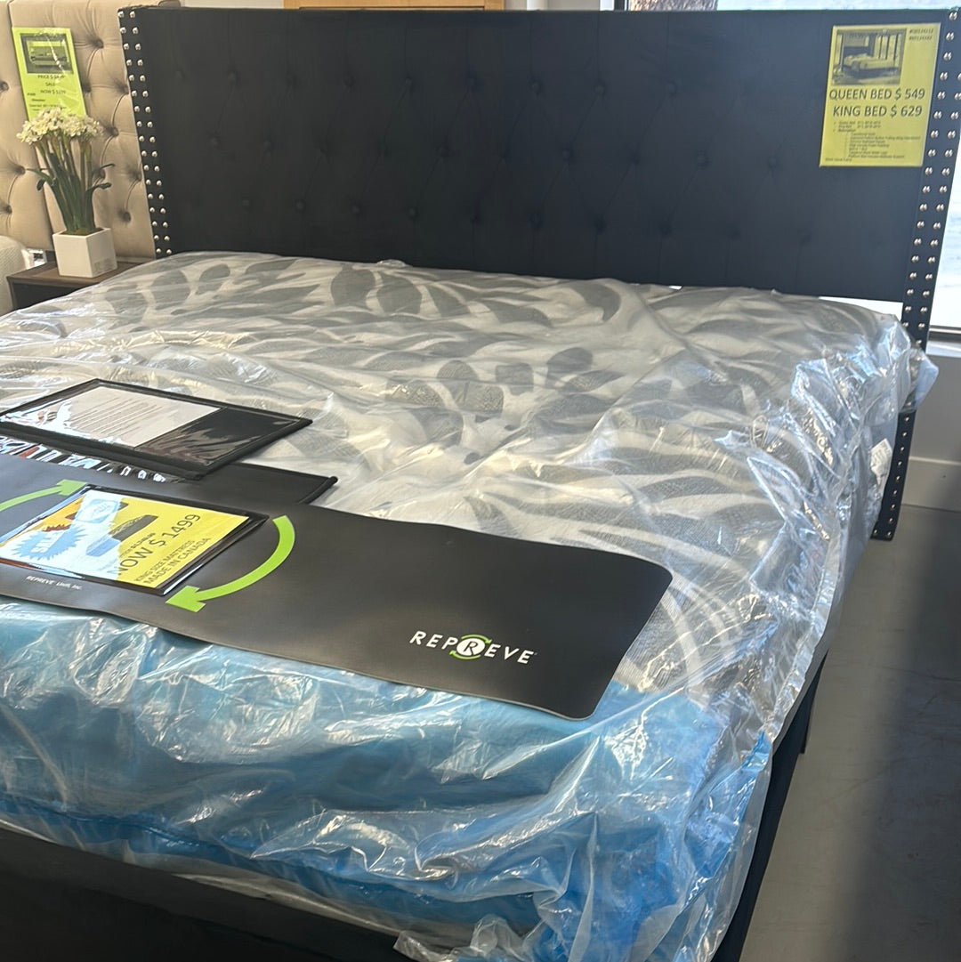 King upholster bed $629
