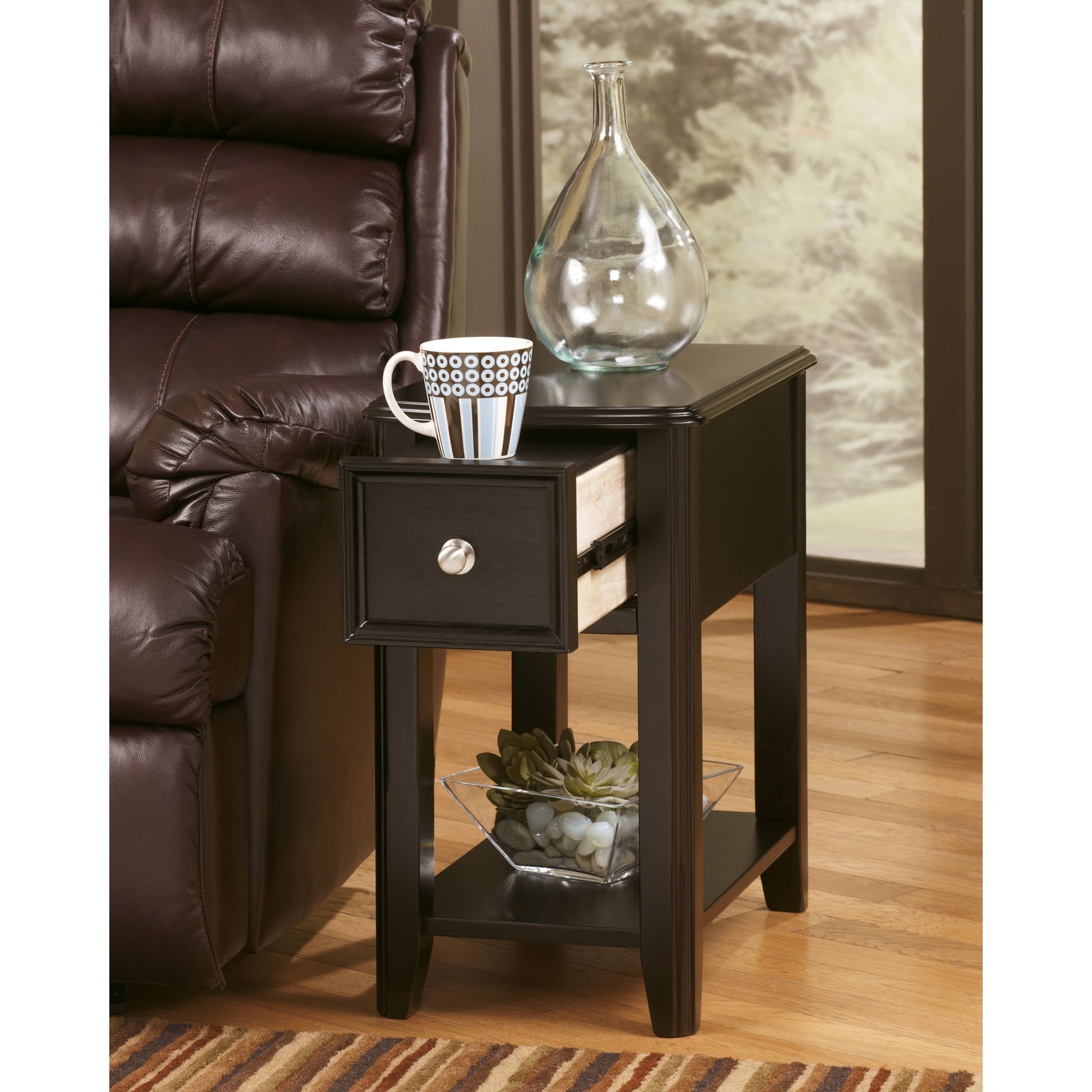 Breegin Chairside Table - Black