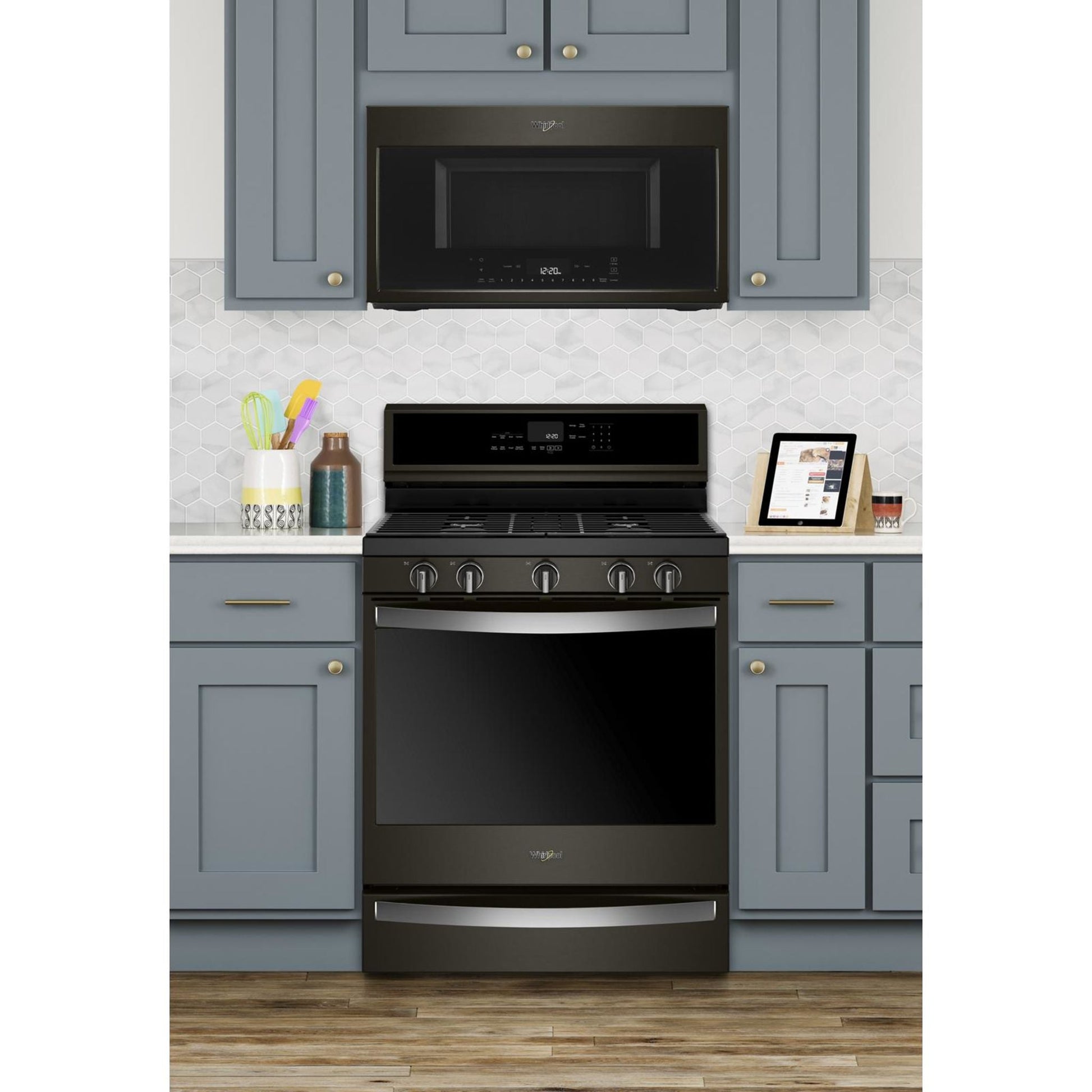 Whirlpool Gas Range (WFG975H0HV) - Black Stainless