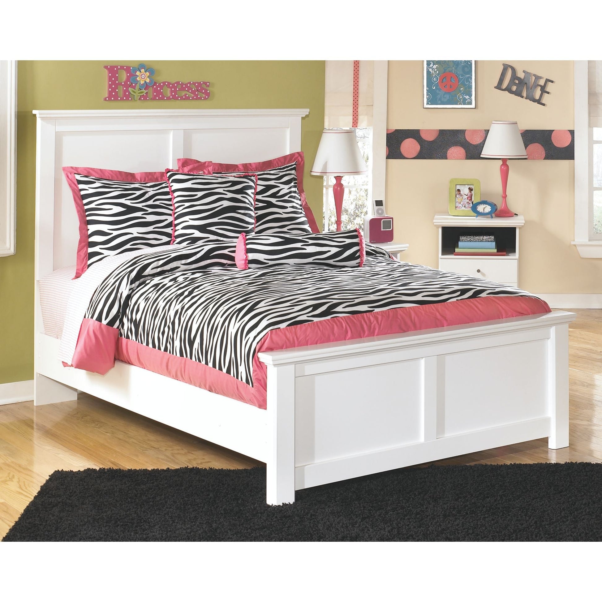 Ashley Bostwick 3 Piece Bed