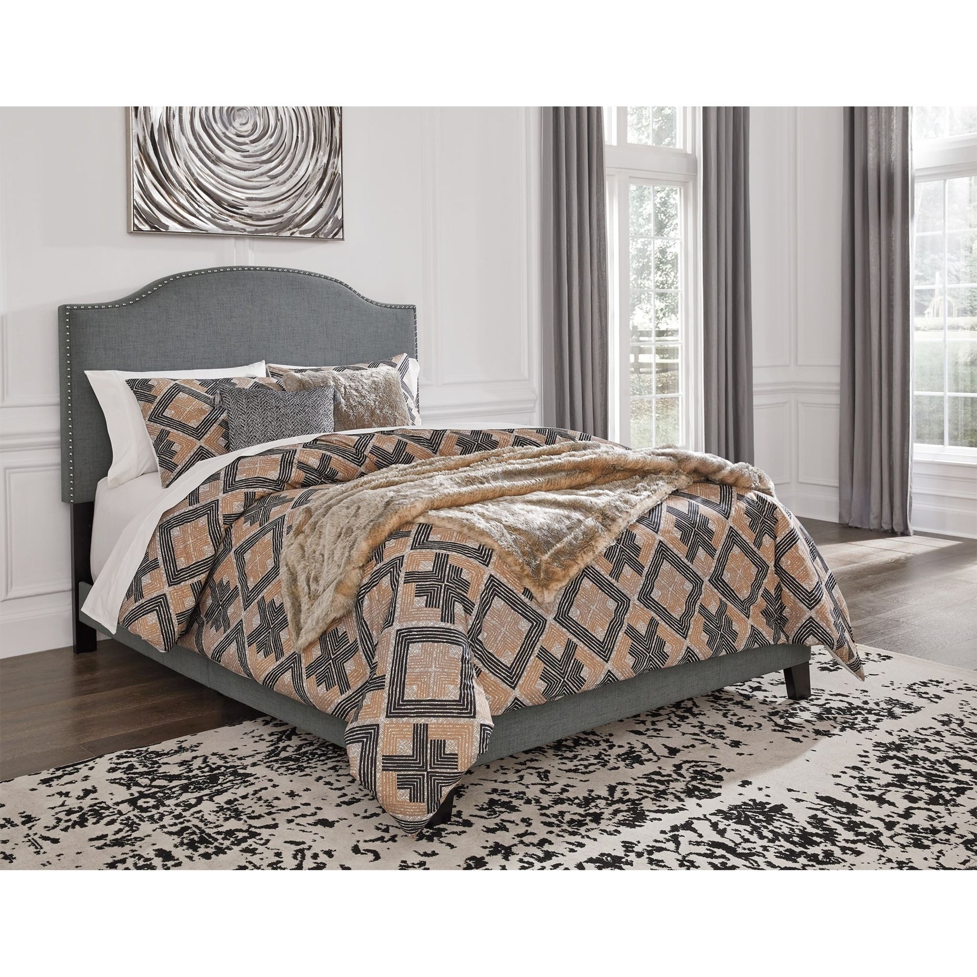 Adelloni Bed