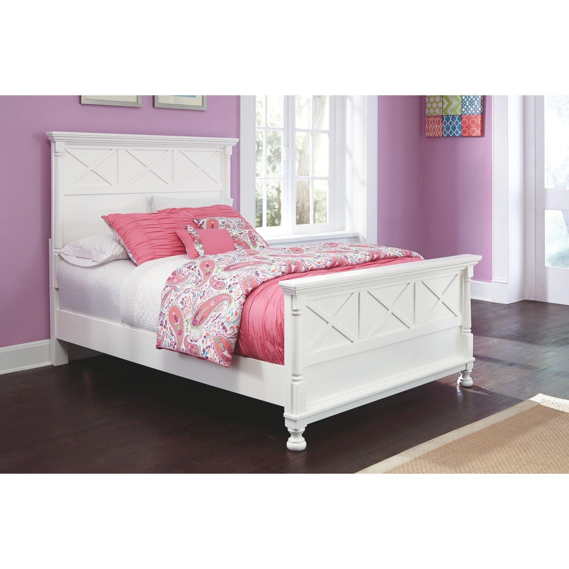Kaslyn Panel Bed