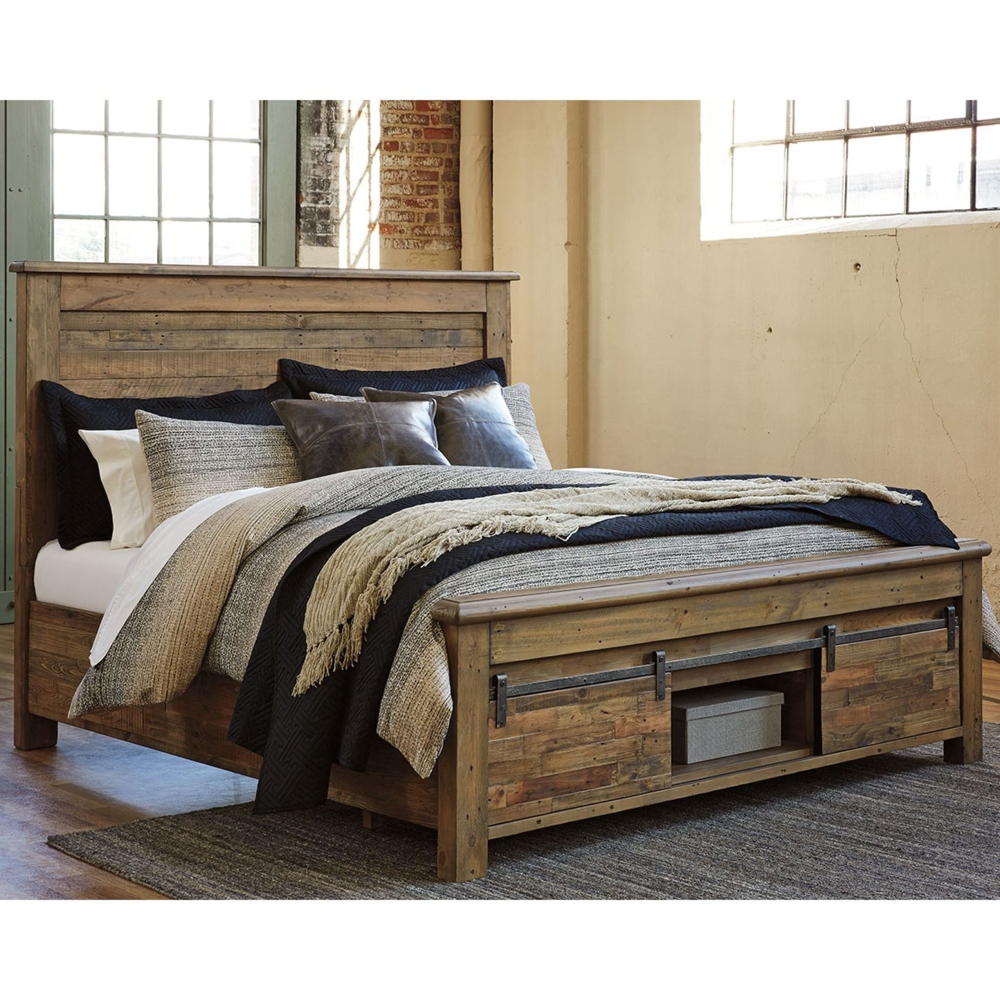 Sommerford 3 Piece Bed with Storage