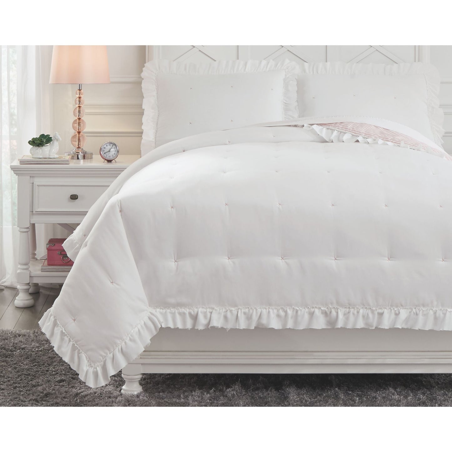 Jenalyn Comforter Set
