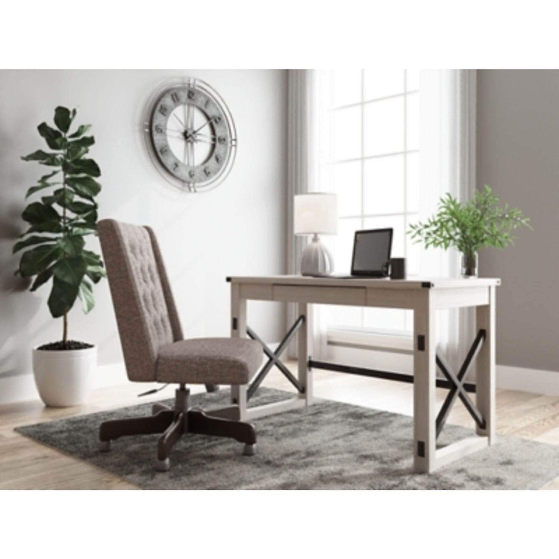 Bayflynn Desk - Whitewash