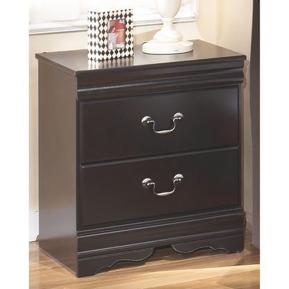 Huey Vineyard 7 Piece Bedroom Package - Black