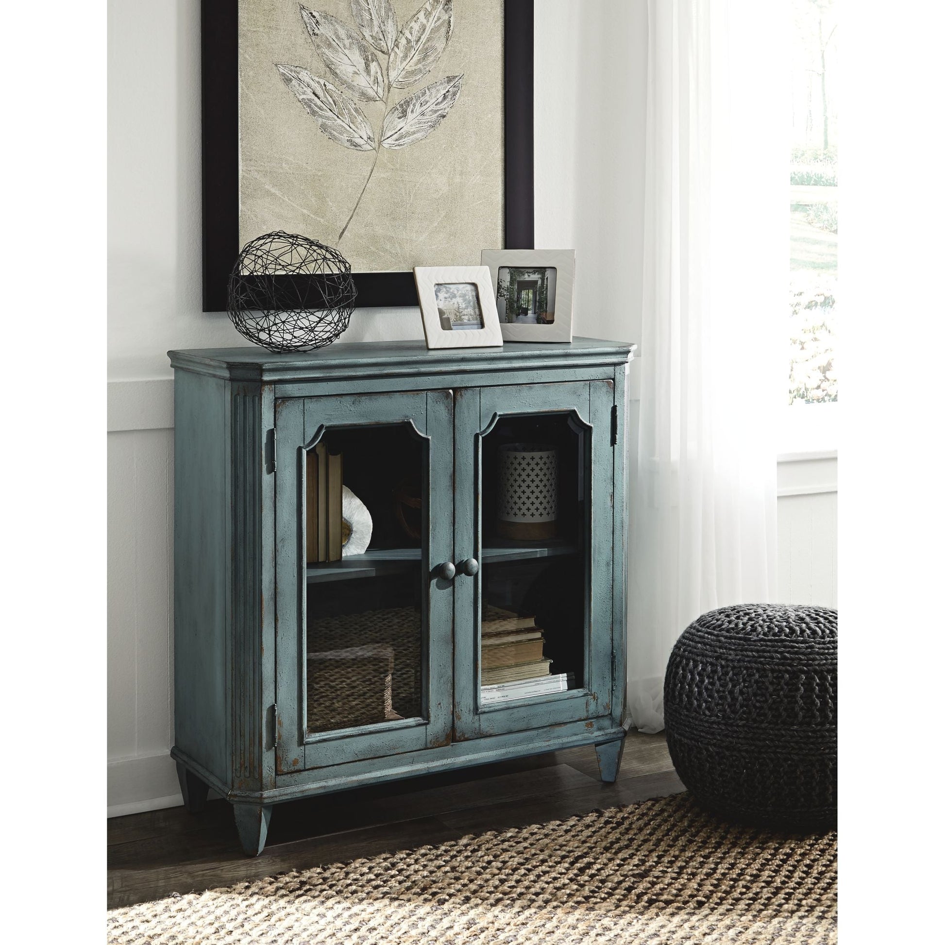 Mirimyn Antiq Small Accent Table - Teal