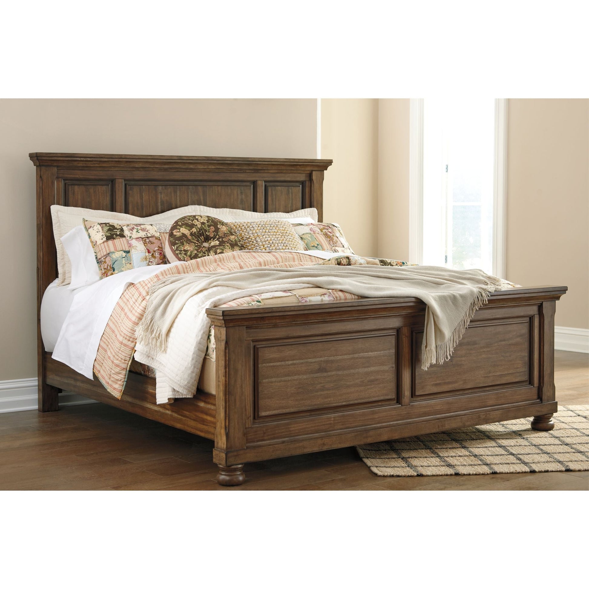 Baymore Panel Bed