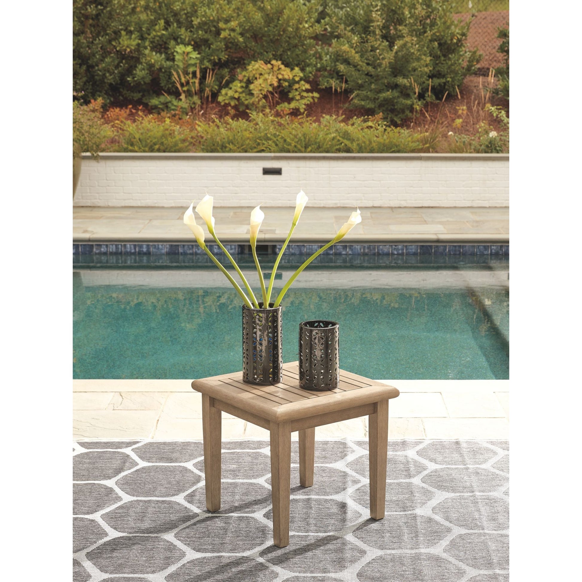 Outdoor Gerianne 3 Piece Package Grayish Brown