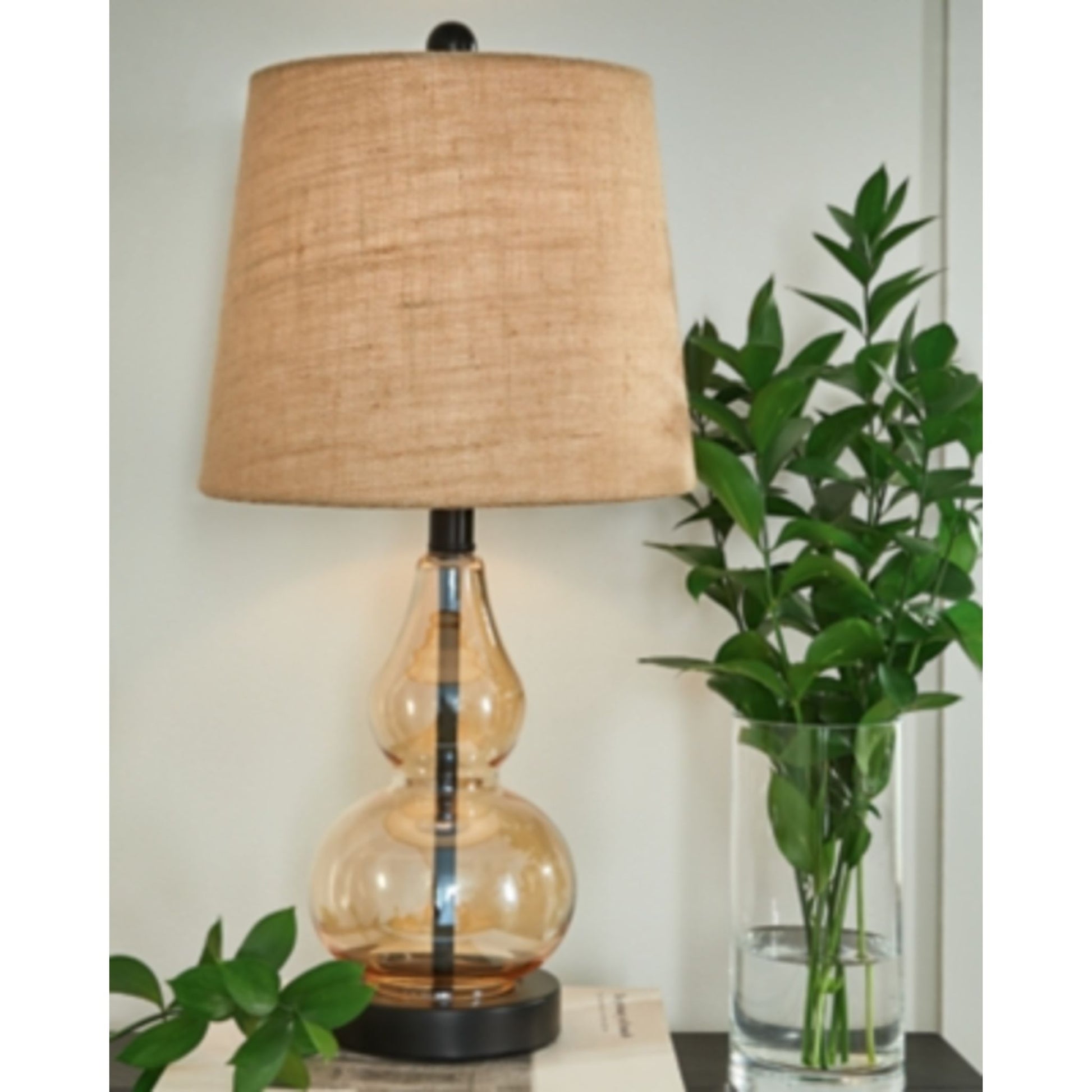 Makana Table Lamp 21.13"