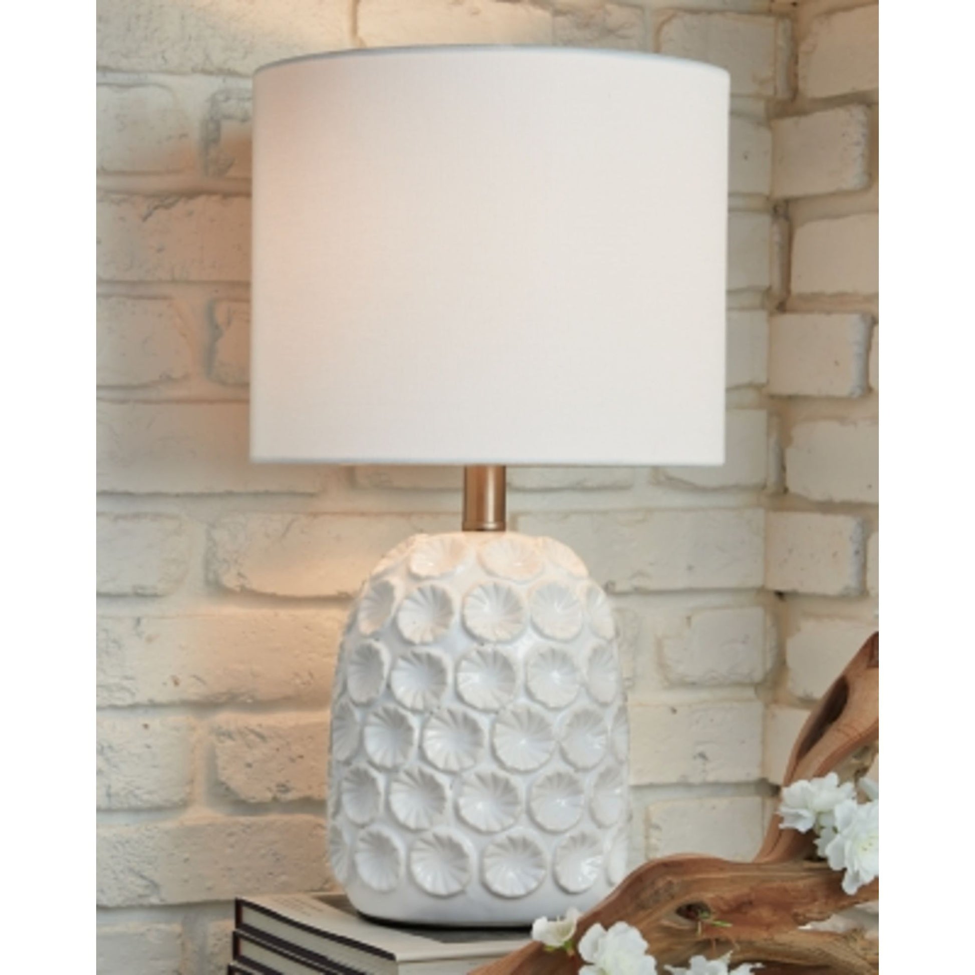 Moorbank Table Lamp 19.50"