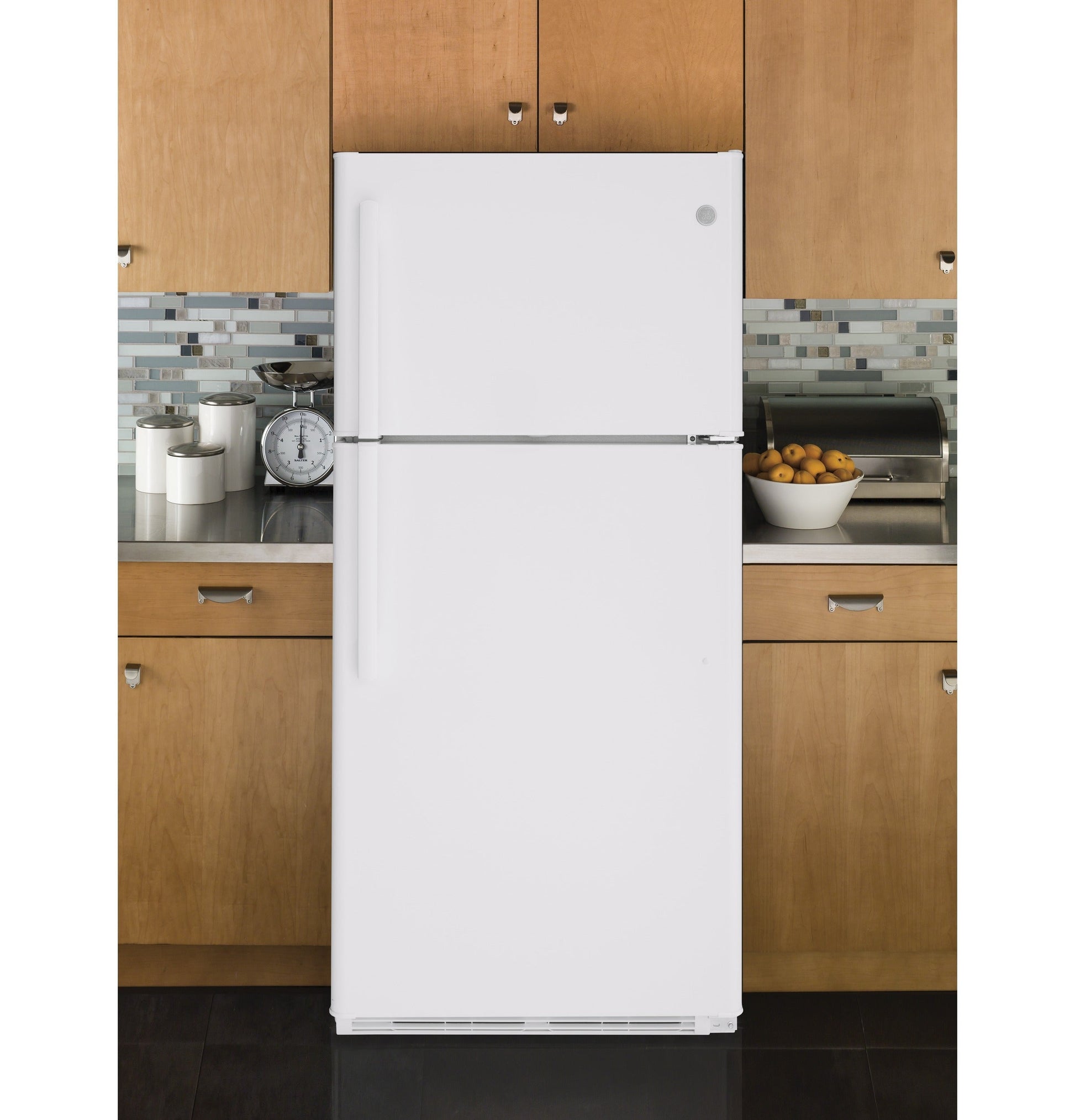 GE® Energy Star 18 Cu. Ft. Top-Freezer Refrigerator White - GTE18FTLKWW