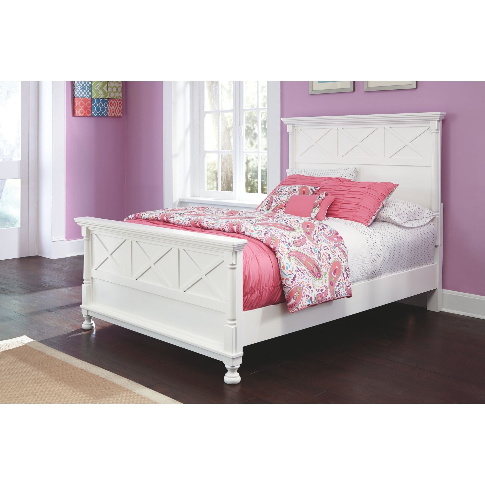 Kaslyn Panel Bed