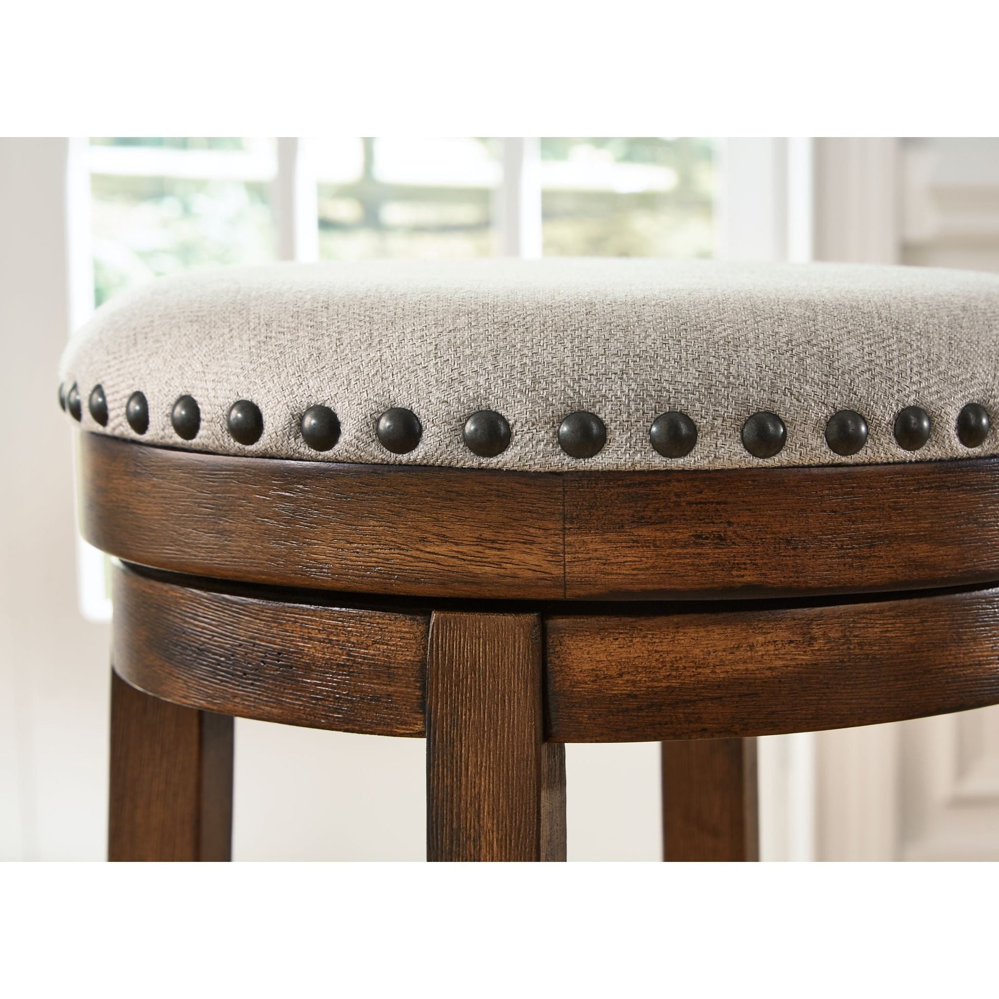 Valebeck Bar Stool - Brown/Black - (D546-124)