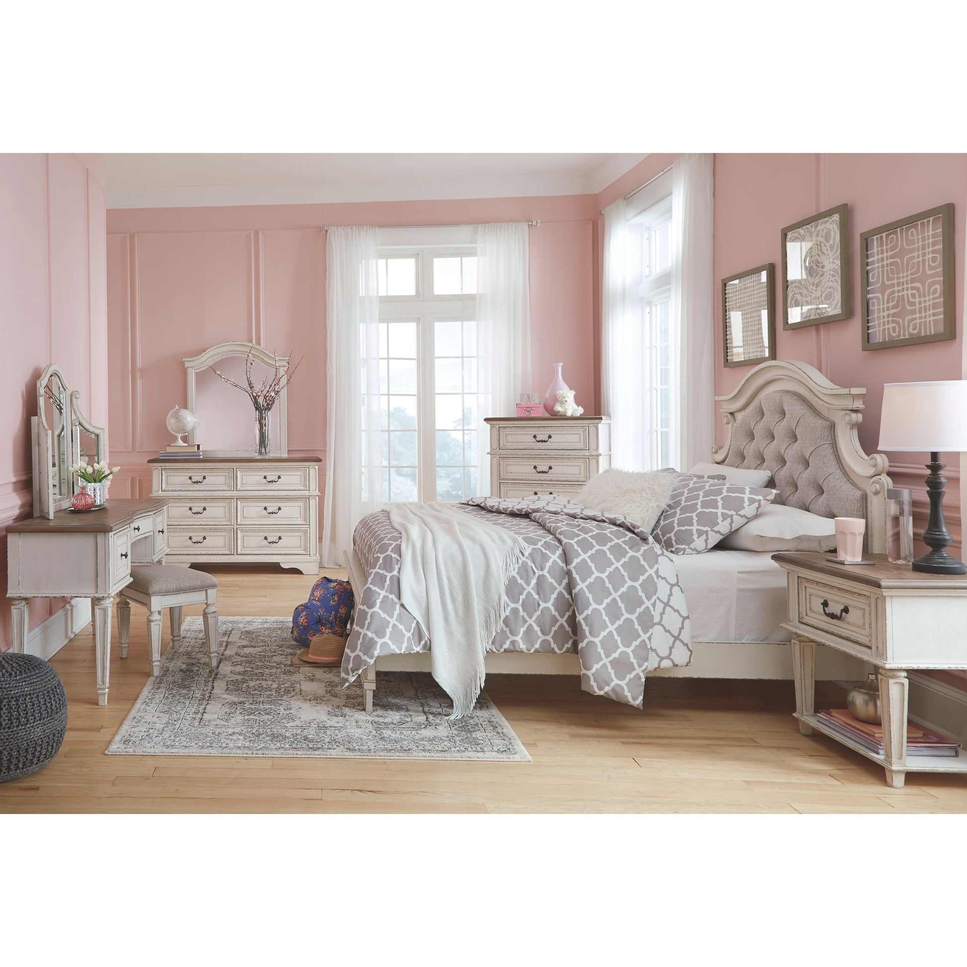 Realyn 3 Piece Full Bed - Chipped White