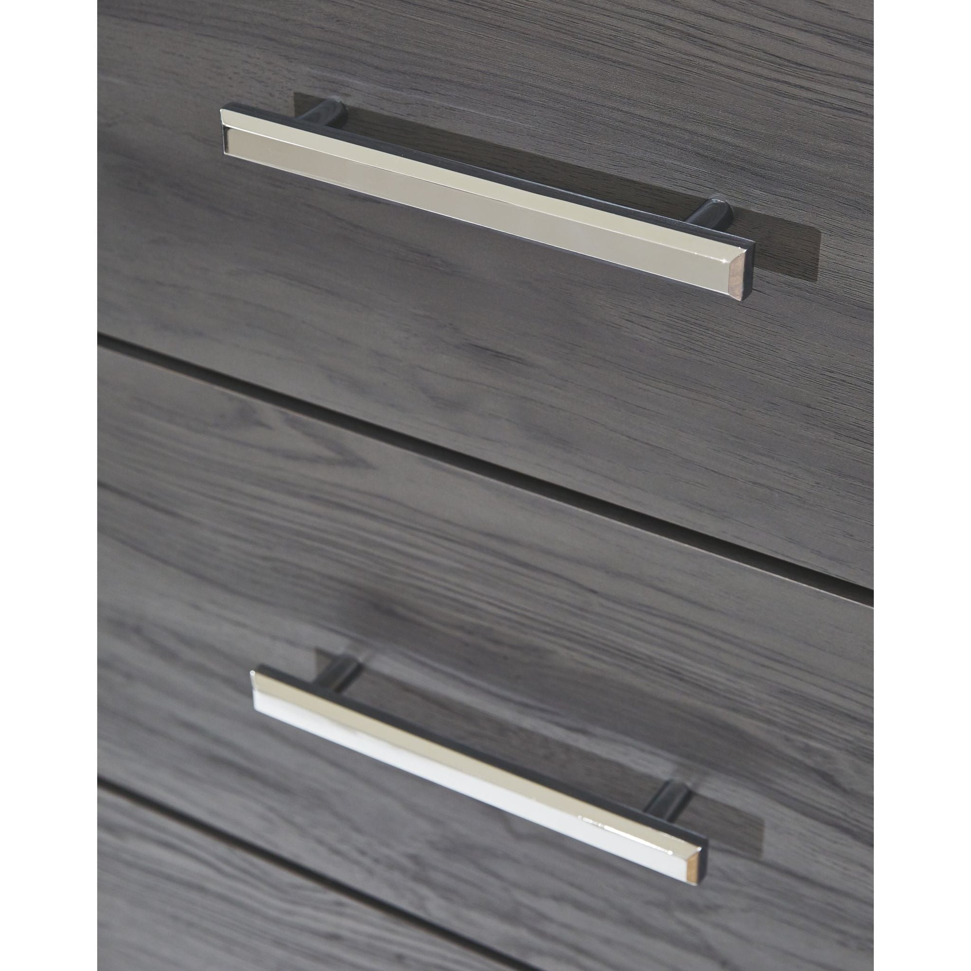 Lodanna 5 Piece Bedroom Package - Gray