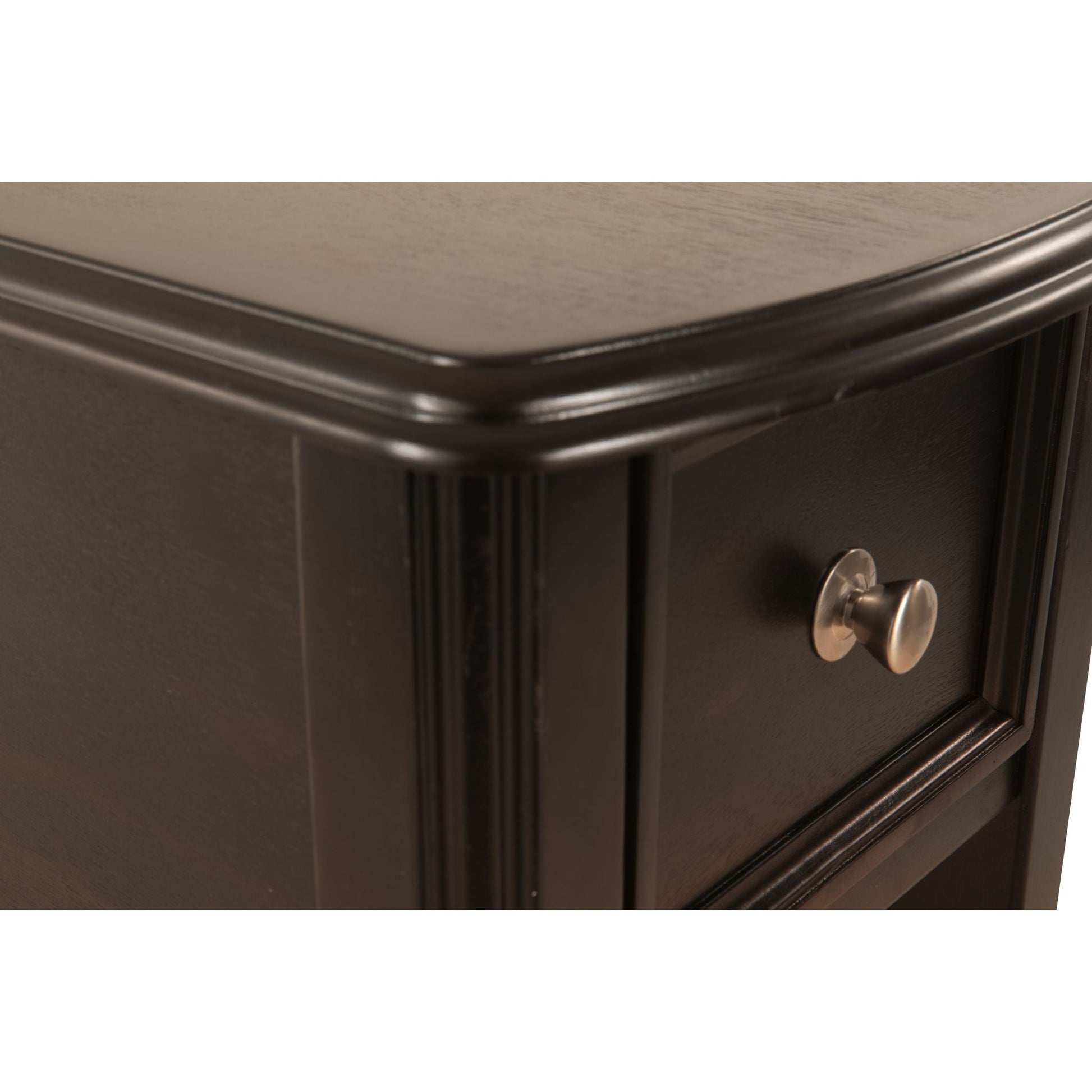 Breegin Chairside Table - Black