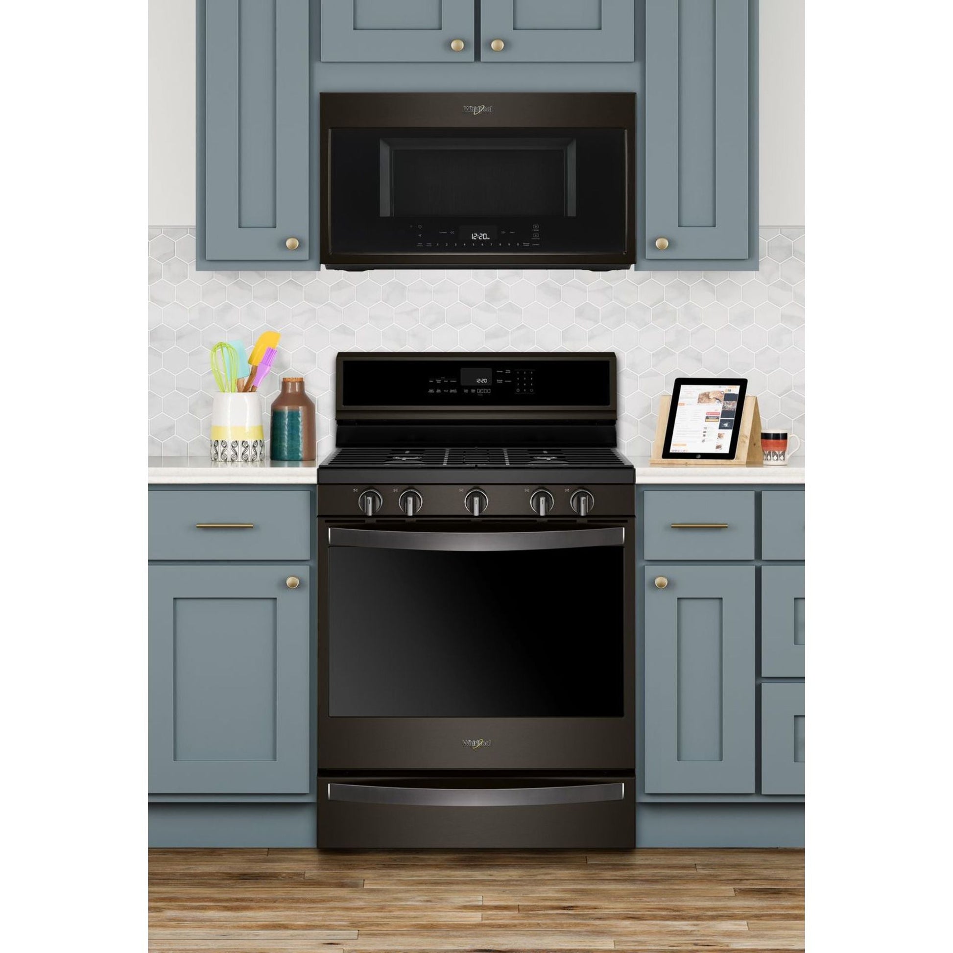 Whirlpool Gas Range (WFG975H0HV) - Black Stainless
