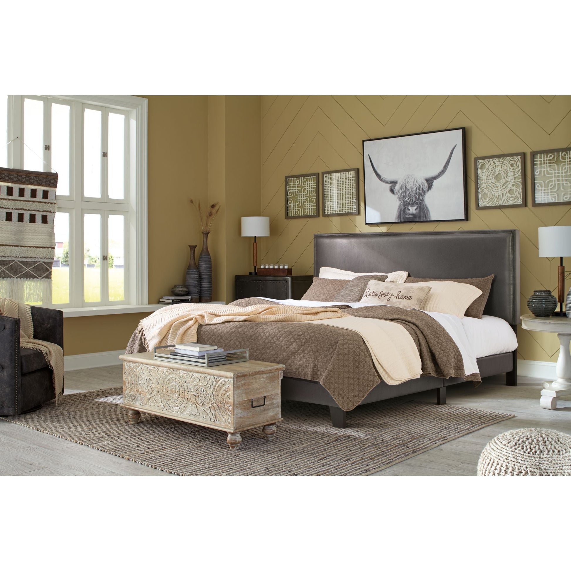 Mesling King Bed - Gray