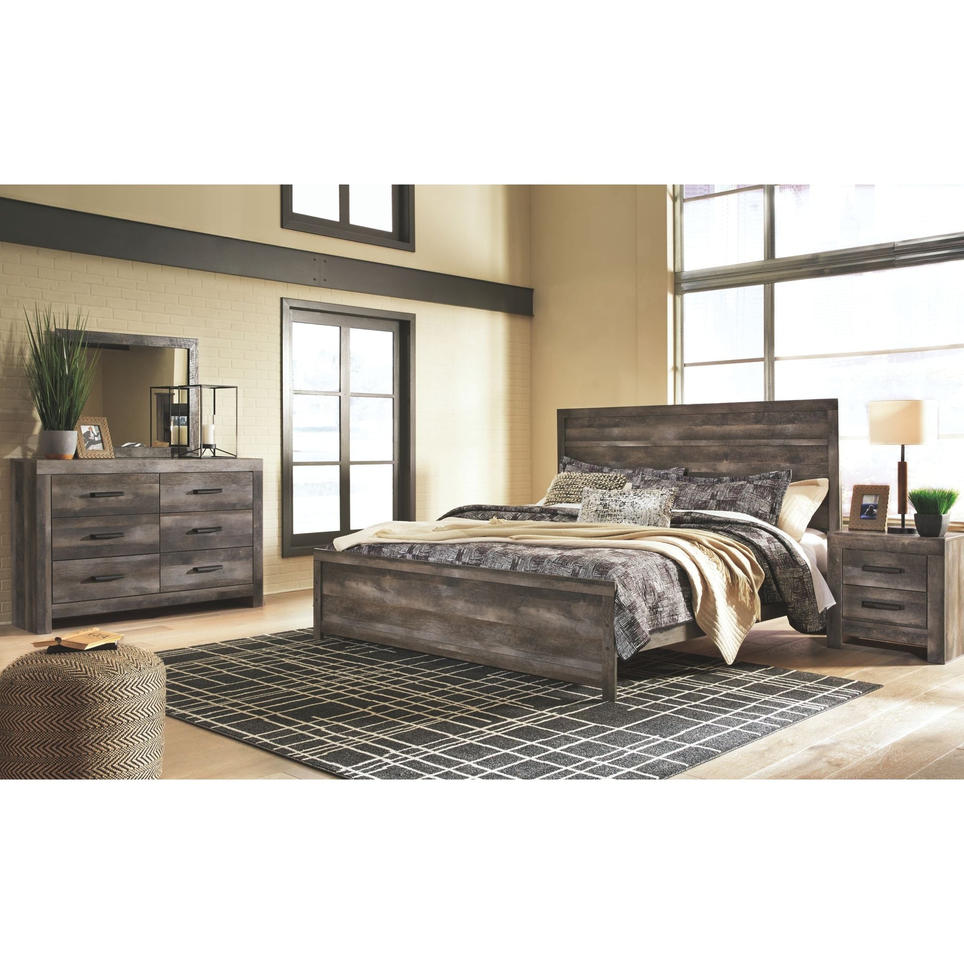 Wynnlow 3 Piece Panel Bed