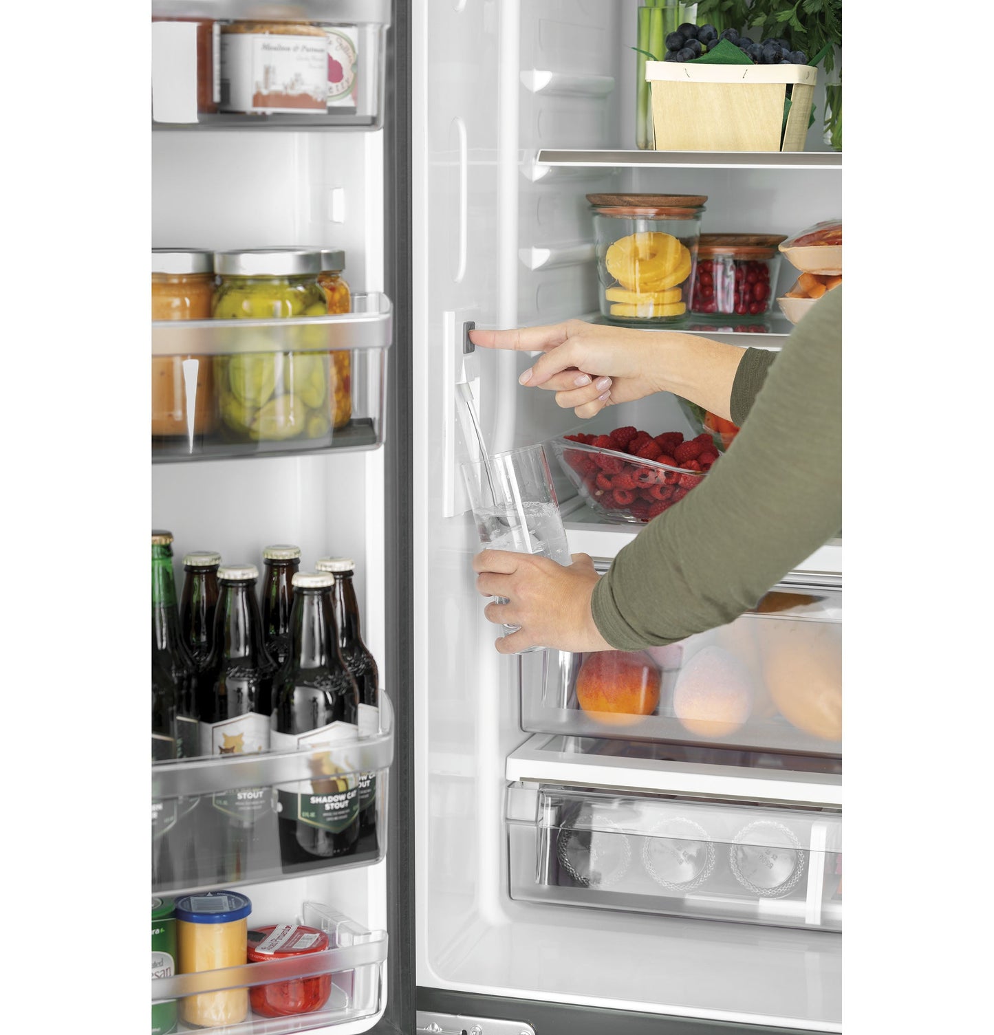 Café 18.6 Cu. Ft. Counter-Depth French-Door Refrigerator Matte White - CWE19SP4NW2