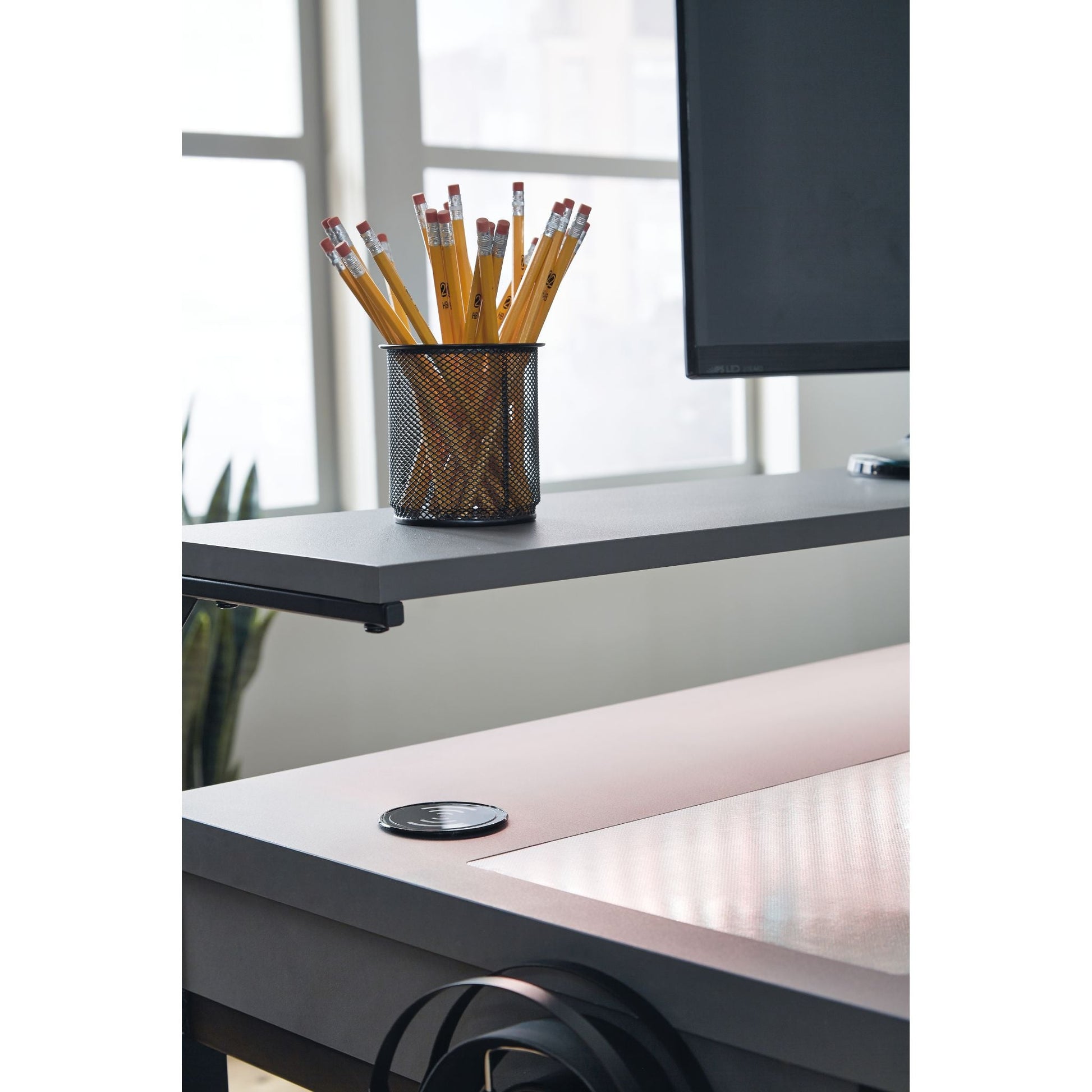 Lynxtyn Desk - Two-tone