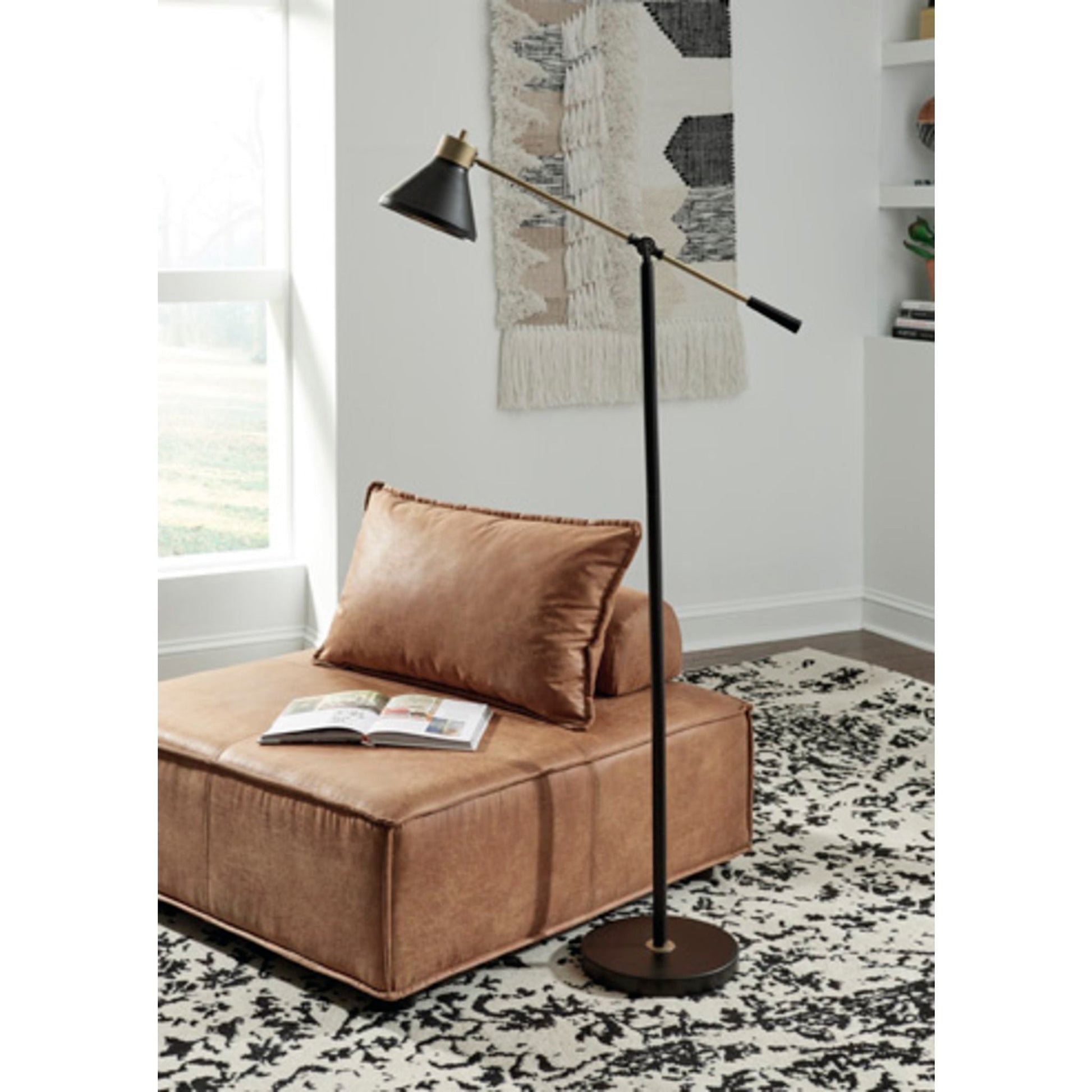 Garville Floor Lamp 60.50"