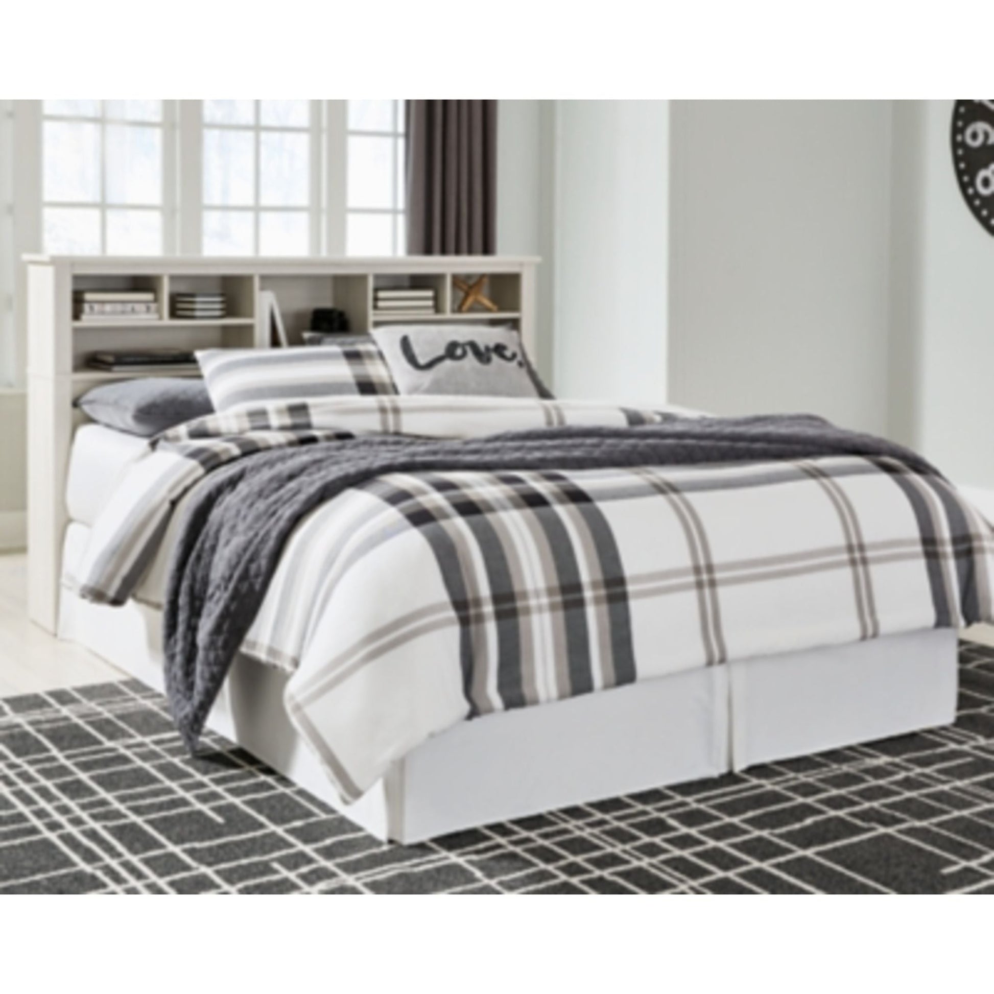 Dorrinson Queen Headboard - White