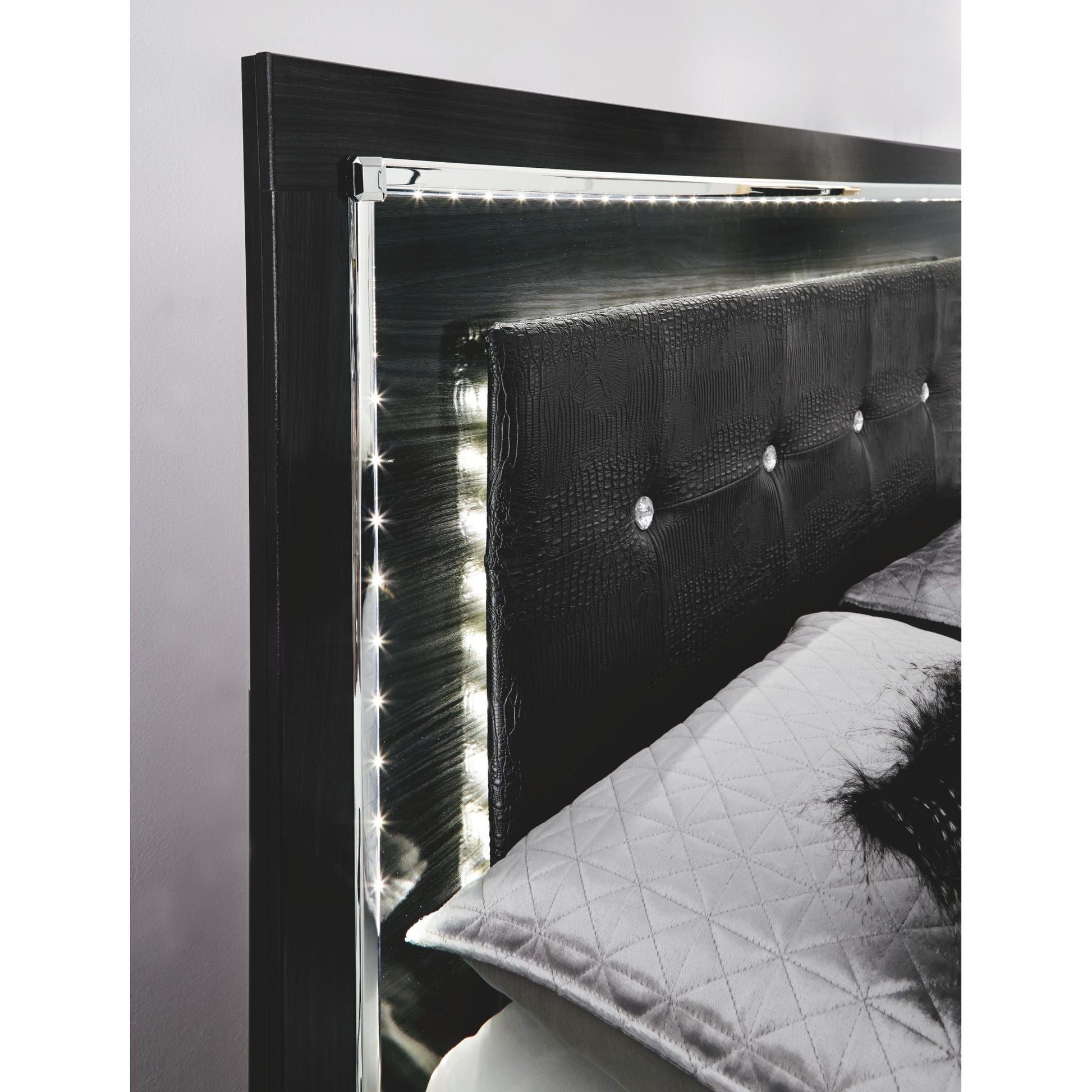 Kaydell 3 Piece King Bed - Black