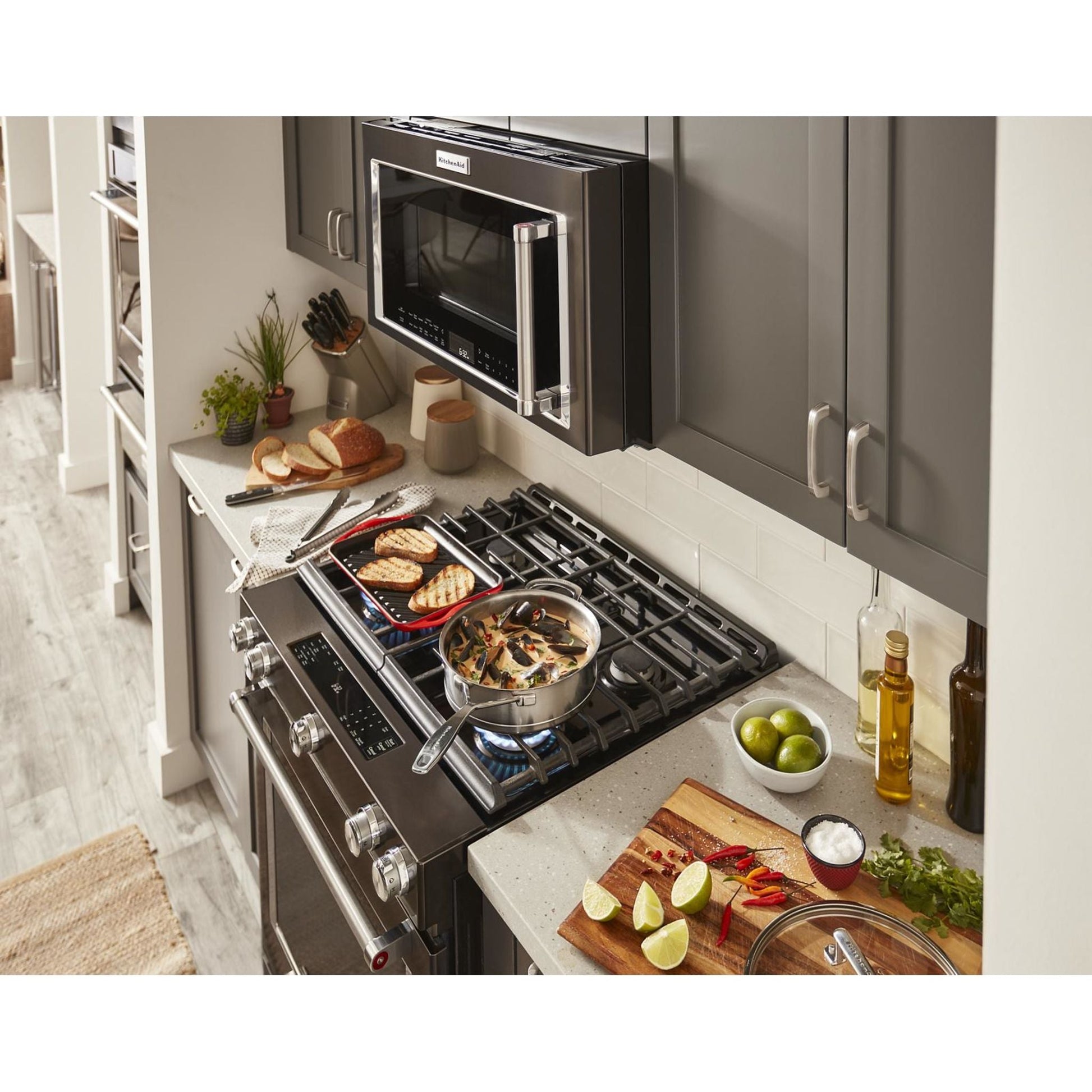 KitchenAid Gas Range (KSGG700EBS) - Black Stainless Steel