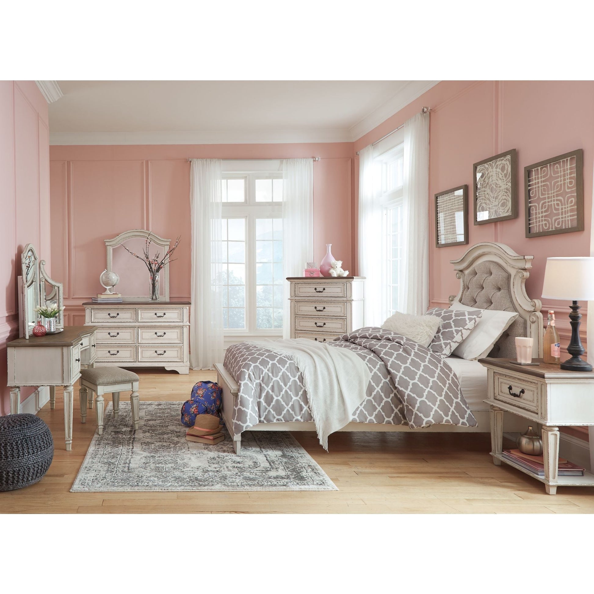 Realyn Twin Bed - Chipped White