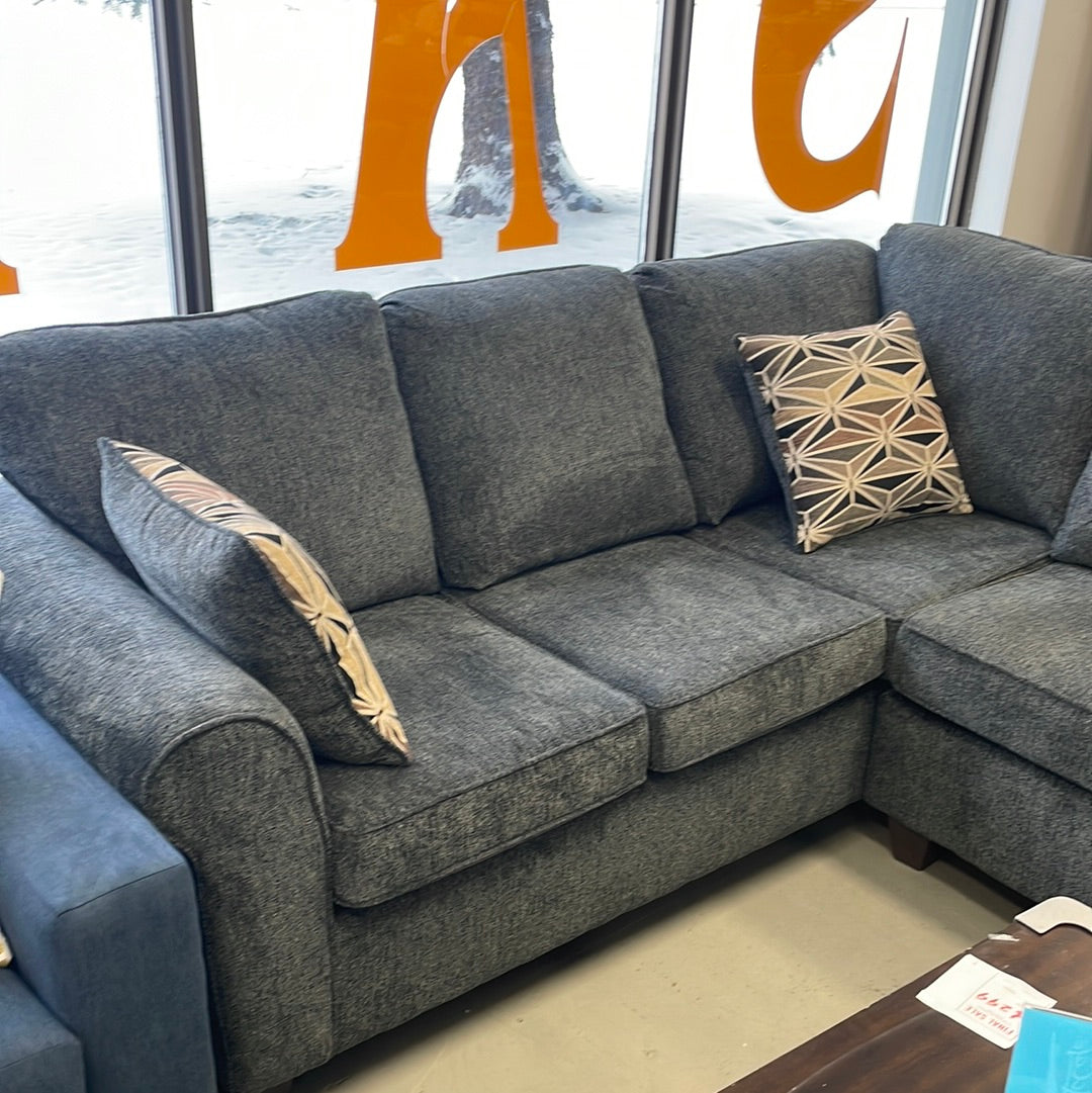 2pc sectional made in Canada